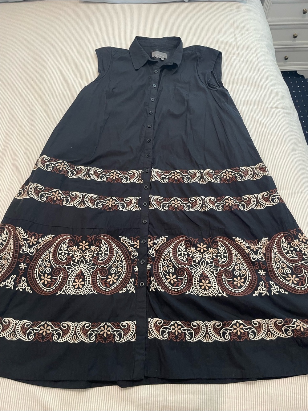 Anthropologie Black Cap-Sleeve Shirt Dress with Embroidered Floral Design